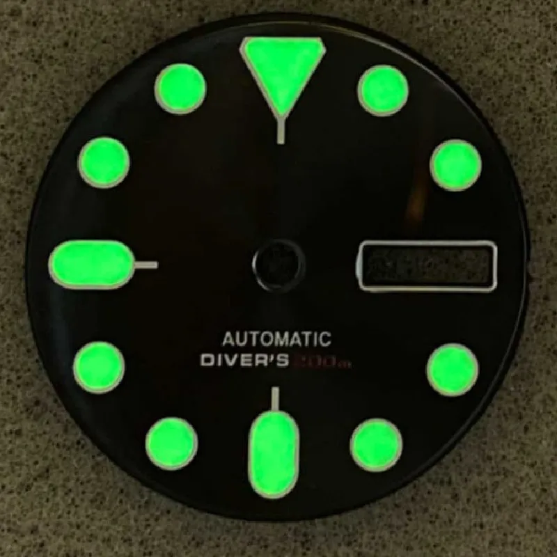 Special enamel dial color Japanese super C3 luminous SKX007 / abalone /turtle watch MOD NH35/36mm Movement accessories Date-day