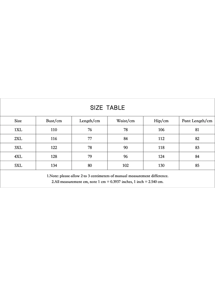 Женская футболка с круглым вырезом и короткими брюками