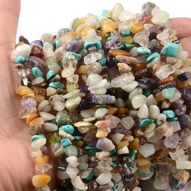 

Разные бусины из натурального камня неправильной формы размером около 7-10 мм