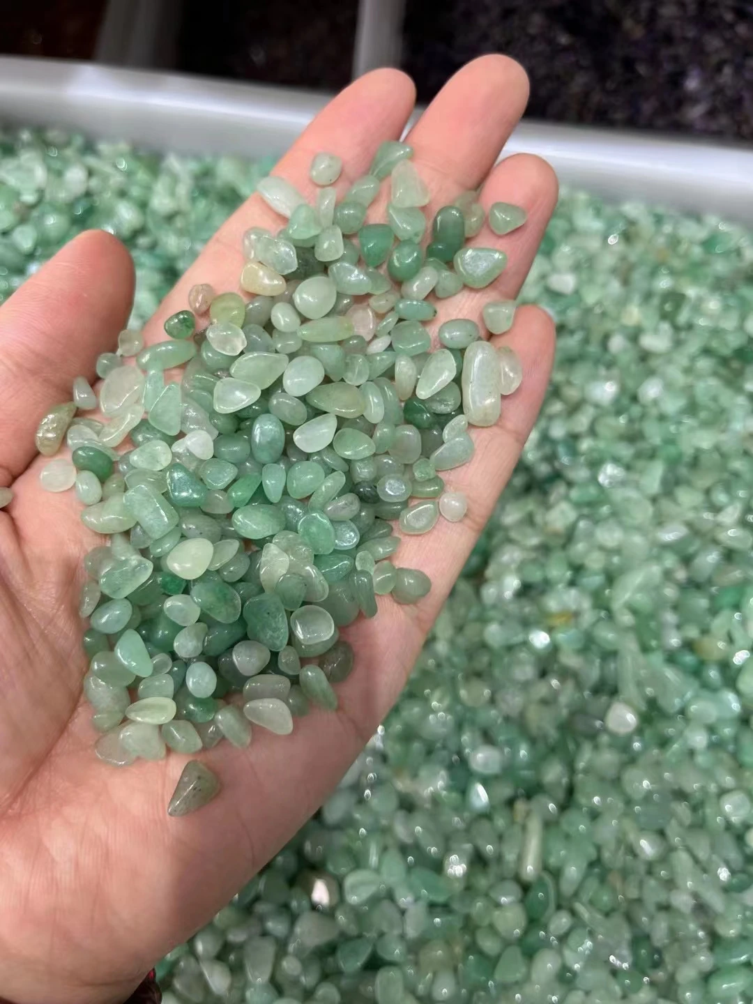 

Natural DongLing Jade Gravel Crystal Stone Rock Healing Gemstone Green Aventurine for Fish Tank Home Decor