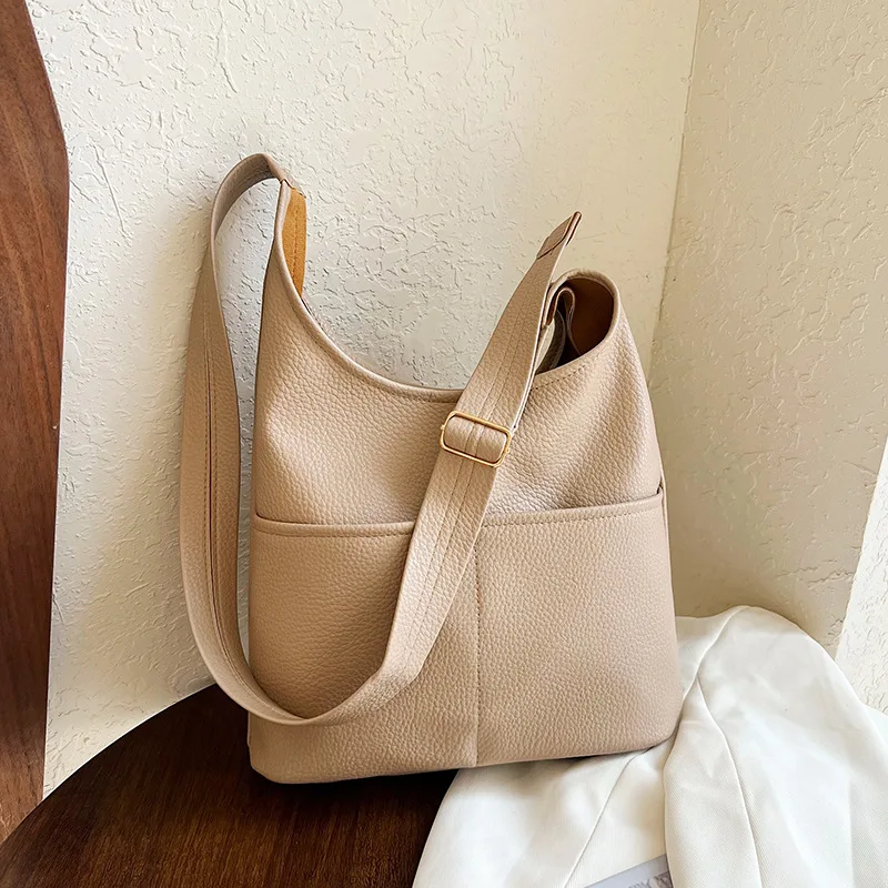 

2024 New Design Handbags Women Shoulder Bag Soft Synthetic Leather Crossbody Bags Large Capacity Fashion Female Bucket Bags