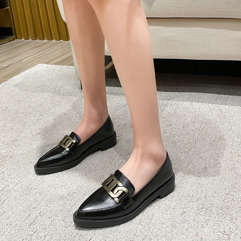 Women Oxfords Derbies Shallow Pointed Toe Thick Heels Loafers Ladies Flats British Metal Chain Small Leather Shoes