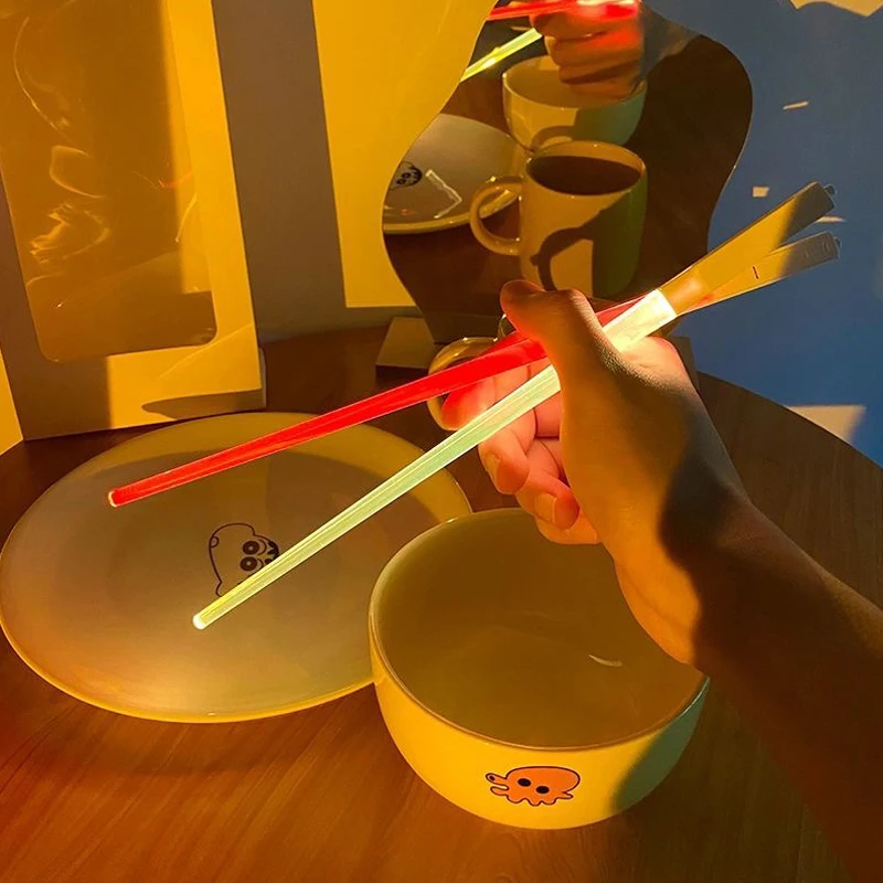 Светящиеся многоразовые палочки для еды 1 пара