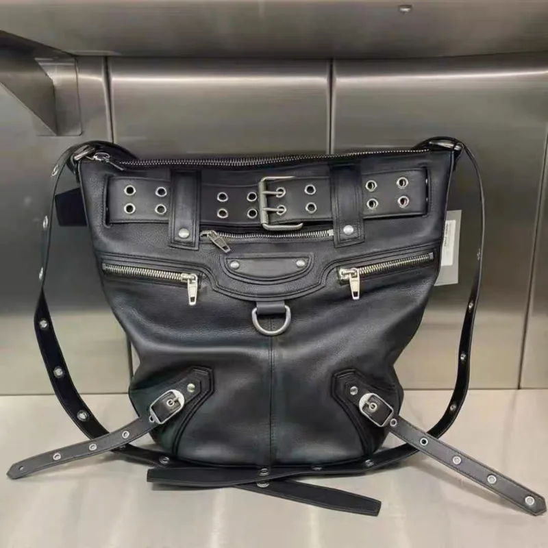 

Винтажная сумка через плечо в стиле панк, вместительная сумочка-ведро из искусственной кожи с заклепками, мотоциклетная Черная Женская сумка-локомотив