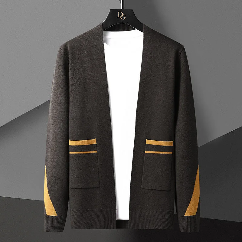 

Новый стильный эксклюзивный трикотажный кардиган для осени для молодых мужчин Корейская версия индивидуальный цвет сочетающийся Повседневный свитер пальто