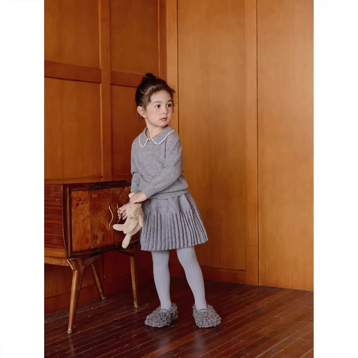 Корейская повседневная детская одежда вязаный костюм для девочек осень-зима 2023