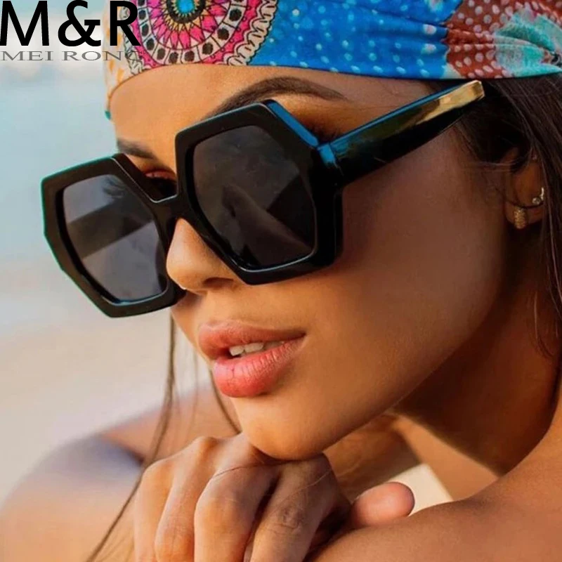 

2022 Brand Square Woman Sunglasses Trends Oversized Chain Vintage Black Shades Women Polygon Sun Glasses Female Eyewear UV400