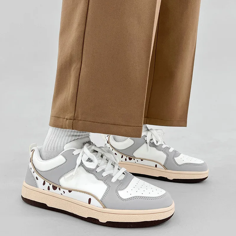 

2022 Men's Board Shoes Waterproof Vulcanized Shoes Leather Sneakers Transpirable Zapatos De Hombre Fashion Shoes Man Trainers