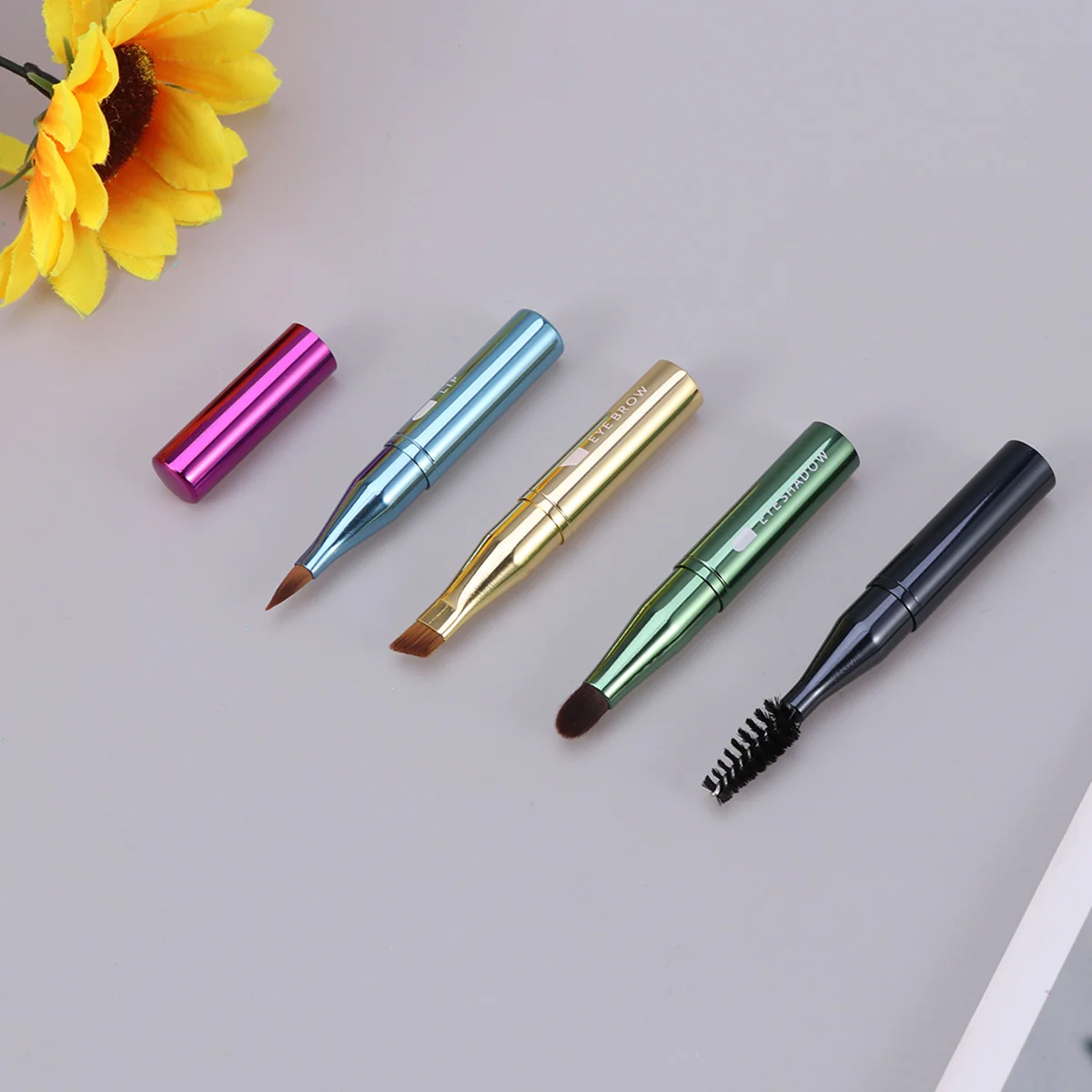 

1PC Colorful Metal Handle Portable 4 in 1 Makeup Brush Set Powder Brush for Makeup