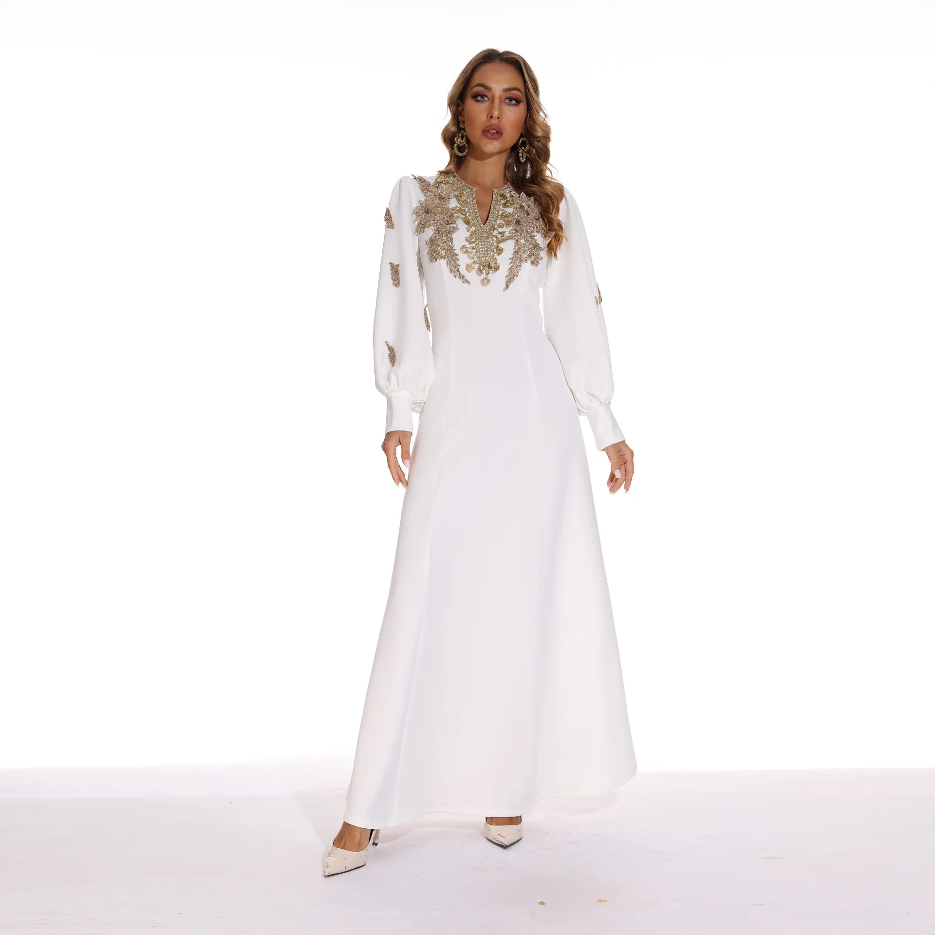 New Muslim Arab Slim Women Fashion Embroidery White Long