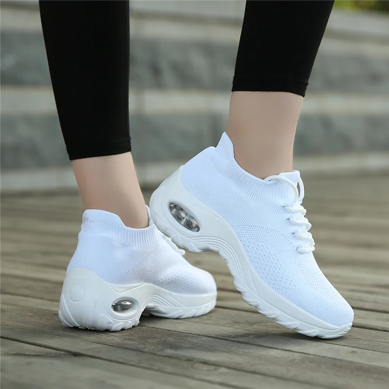 Women Chunky Sneakers Height Increasing Breathable Walking Shoes Outdoor Leisure Shoes