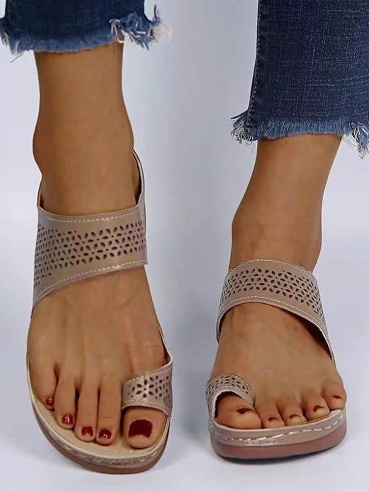 

Sexy Women Clip Toe Beach Soft Slippers Flats Casual Sandals 2022 Summer New Shoes Fad Dress Slides Women Flip Flops Slippers