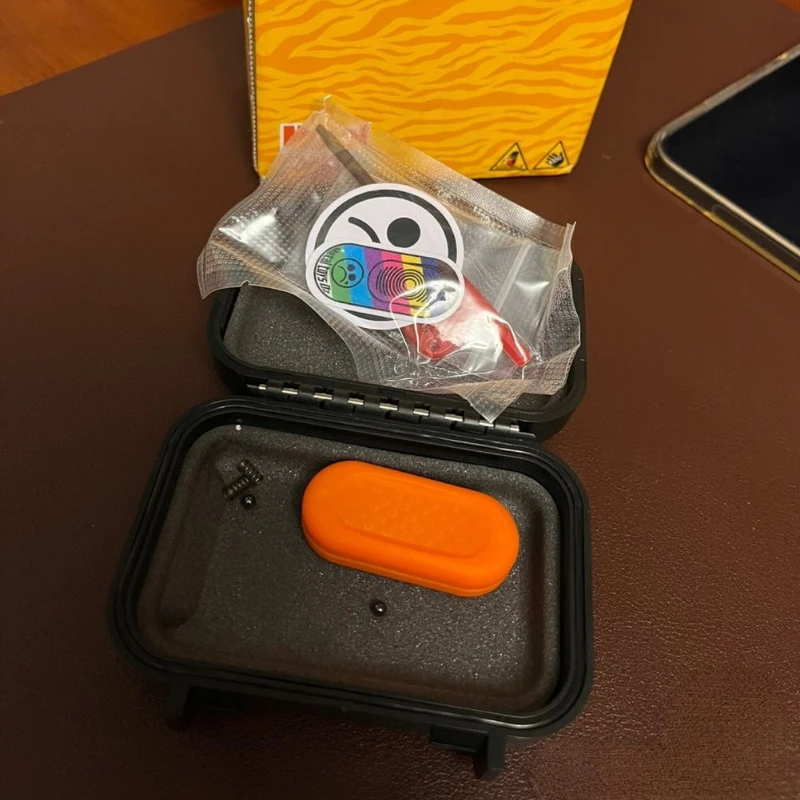 Second-Hand out-of-Print DZ Top Coin Orange Luminous Stress Relief Toy PPB