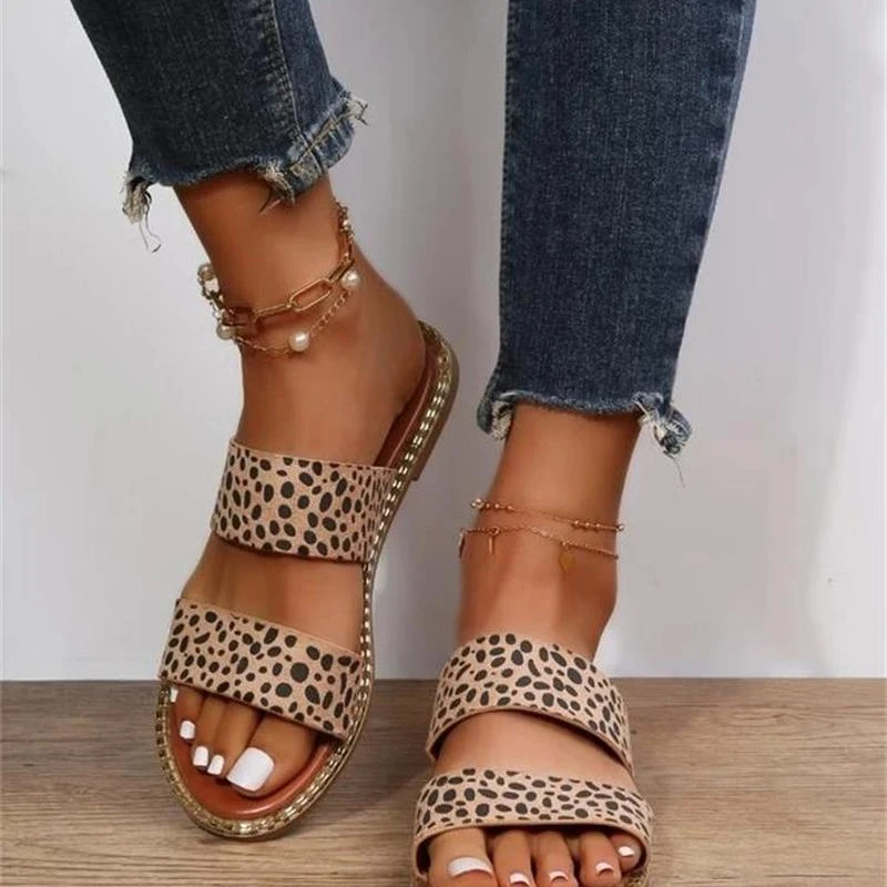 

Модные летние новые женские тапочки 2022, пляжная обувь, женские сандалии с открытым носком на плоской подошве, леопардовые тапочки на плоской подошве для женщин