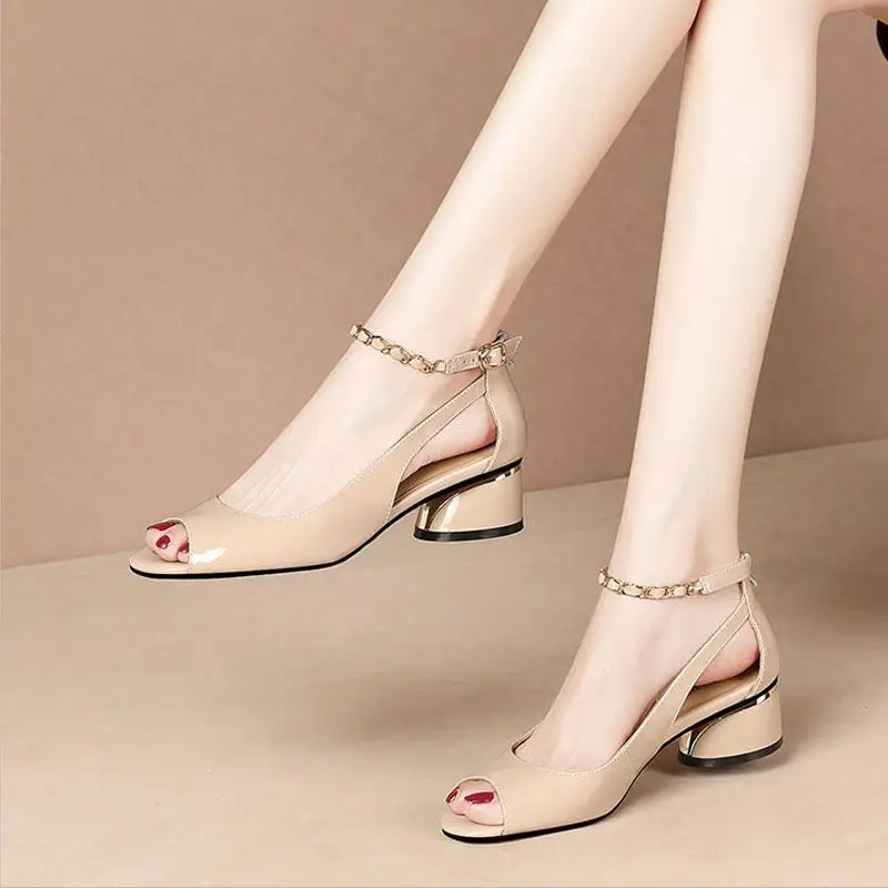 

2022 Summer Shoes for Mum Soft Leather PeepToe Sandals Women Office Lady Low Heels Fashion Chain Ankle Strap tacones mujer
