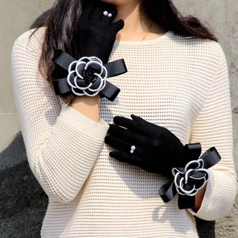 

New in Brand Gloves Winter Women Gloves Cashmere Mittens Female Big Flower Warm Wool Gloves Women Driving Gloves y2k hair access