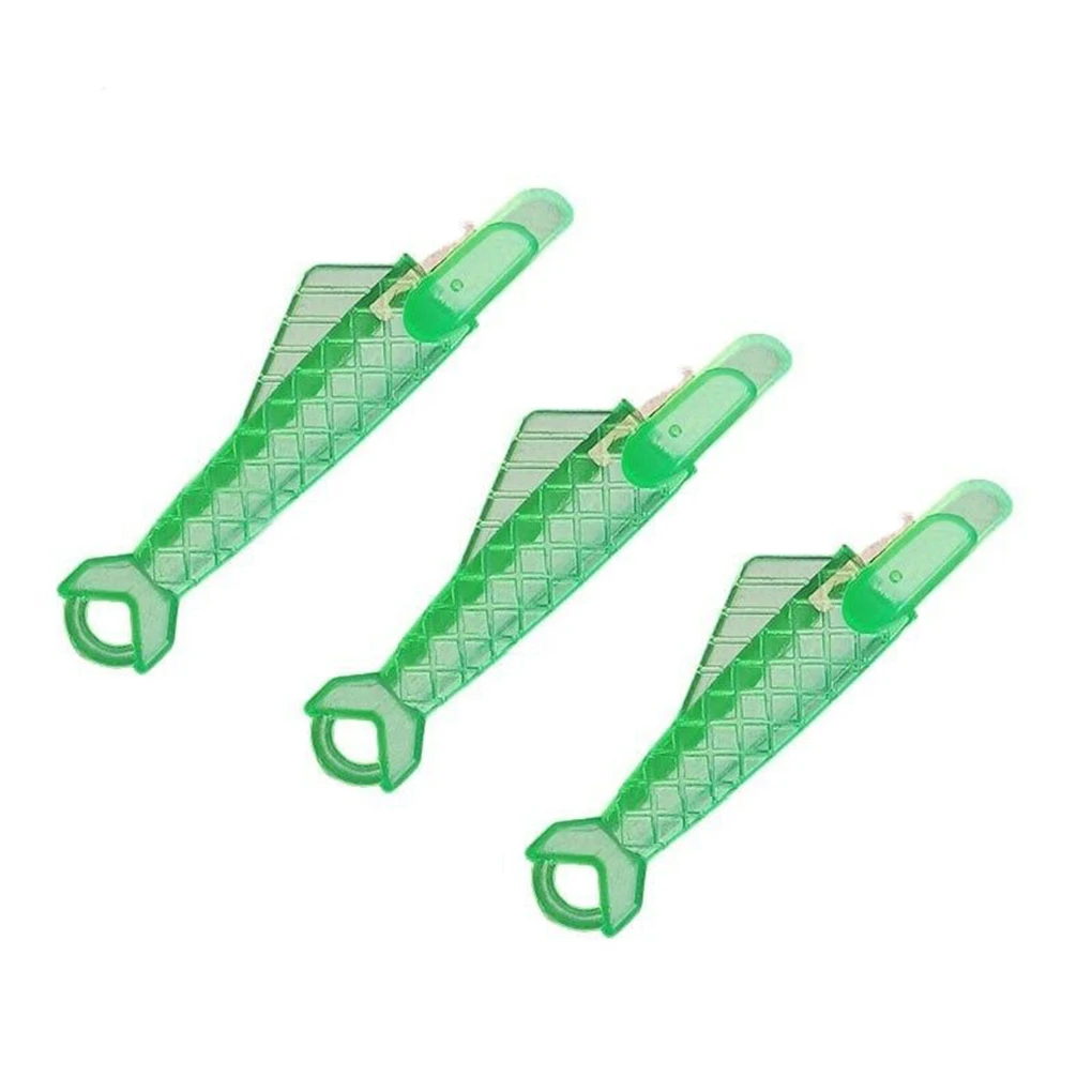 

Automatic Threader DIY Stitch Fish Shape Needle Threader Quick Needle Threading Aid Plastic Sewing Machine Threading Accessory