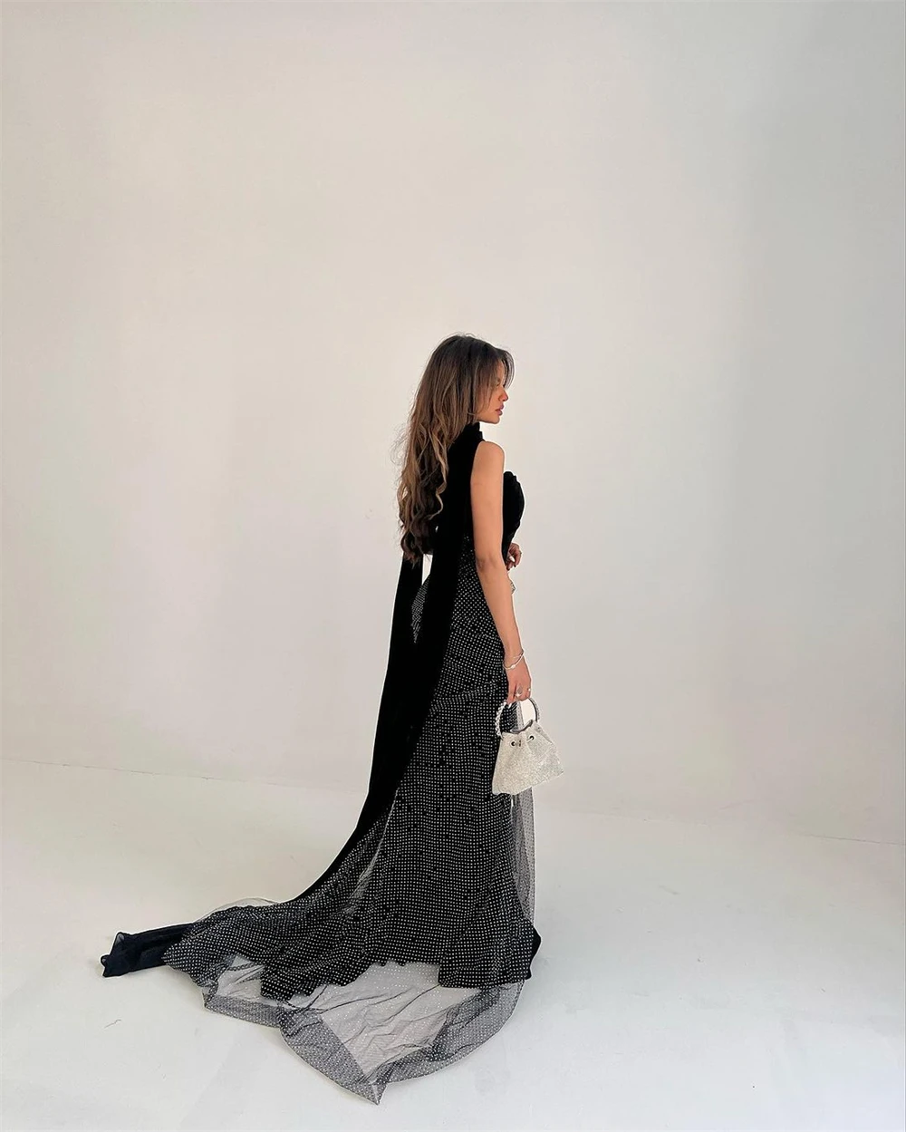 Изысканное коктейльное платье Jiayiigong без бретелек из шифона с пайетками по