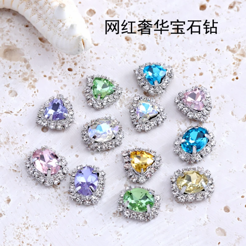 

2023 Faddish New Net Red Luxury Gem Diamond Super Flash Everything Summer Crystal Moonlight Love Nail Flash Diamond Accessories