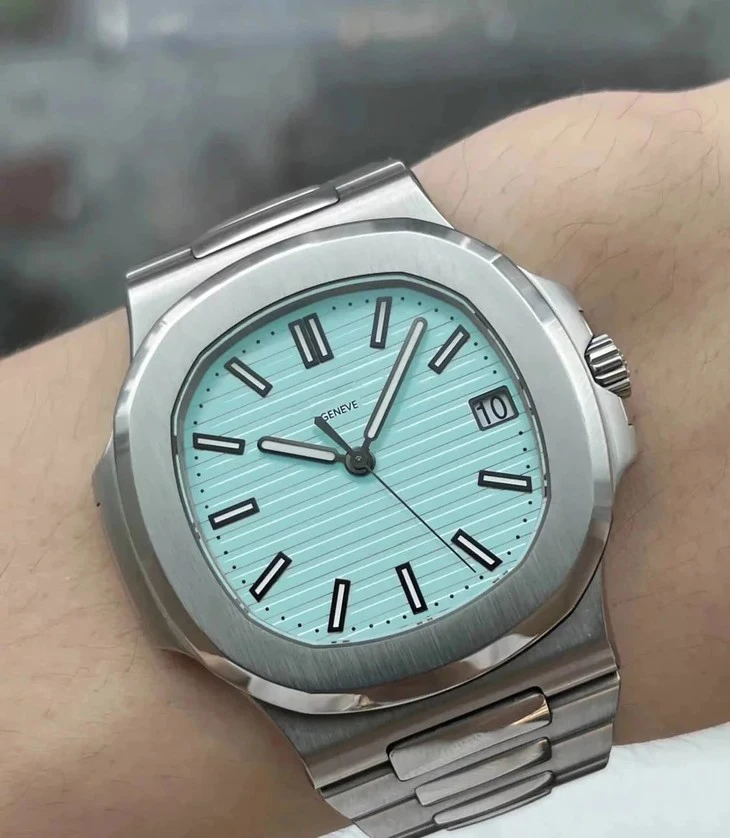

Men's watches tiffy blue Dial 40mm and automatic movement 5711 watches with top quality option