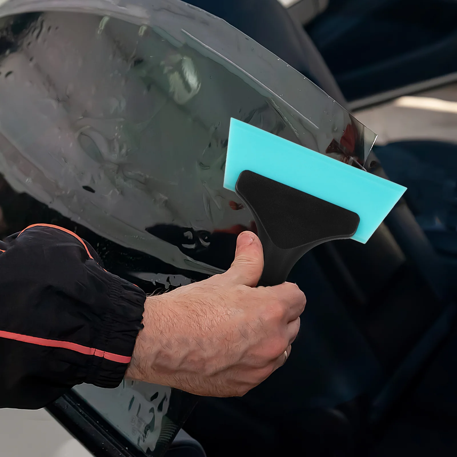 Маленький скребок из мягкой резины с противоскользящей ручкой для тонирования