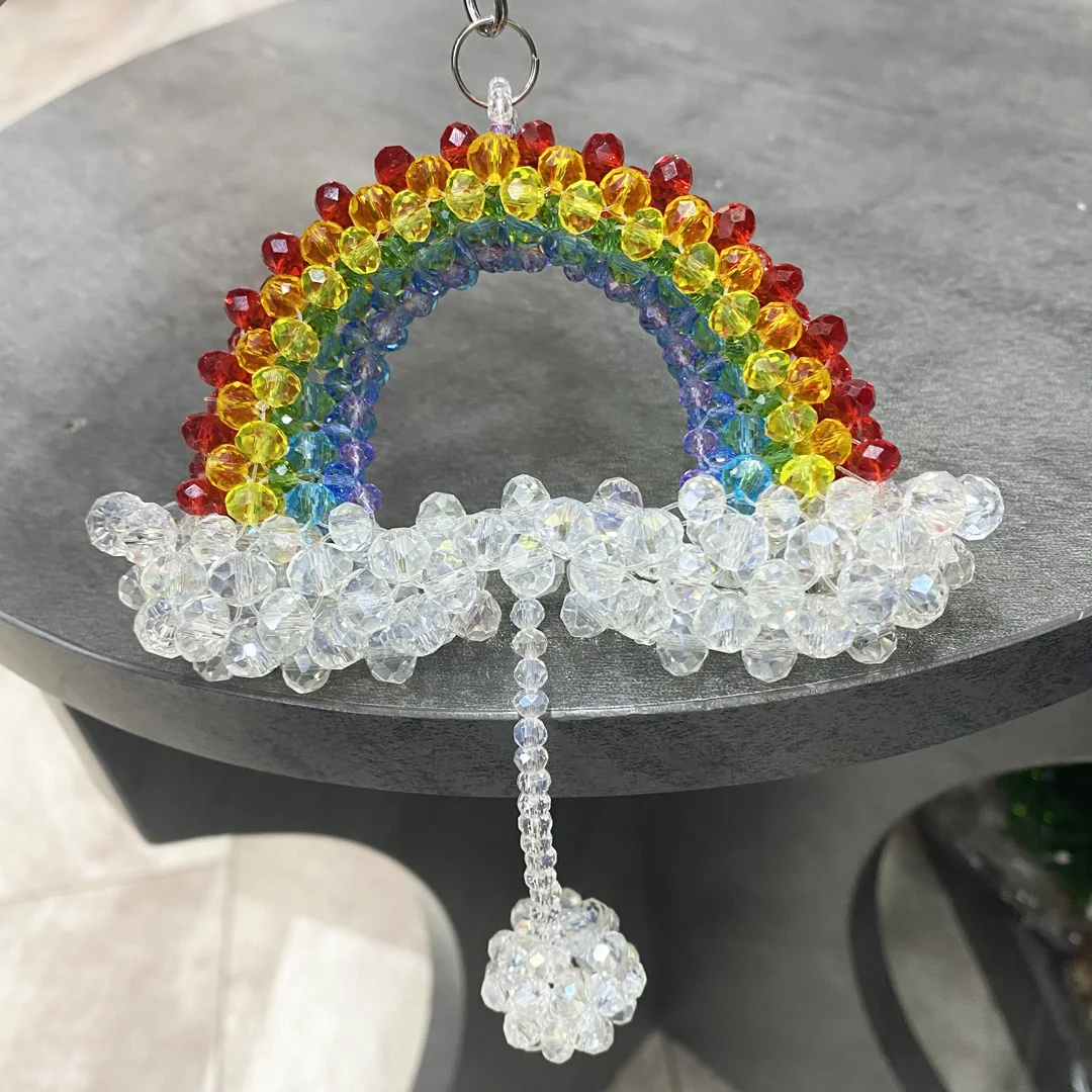 

Новинка 2022, ручная вязка, цепочка для ключей с радужными облаками из бисера для женщин и девушек, коллекция с кристаллами для исцеления, 1 шт.