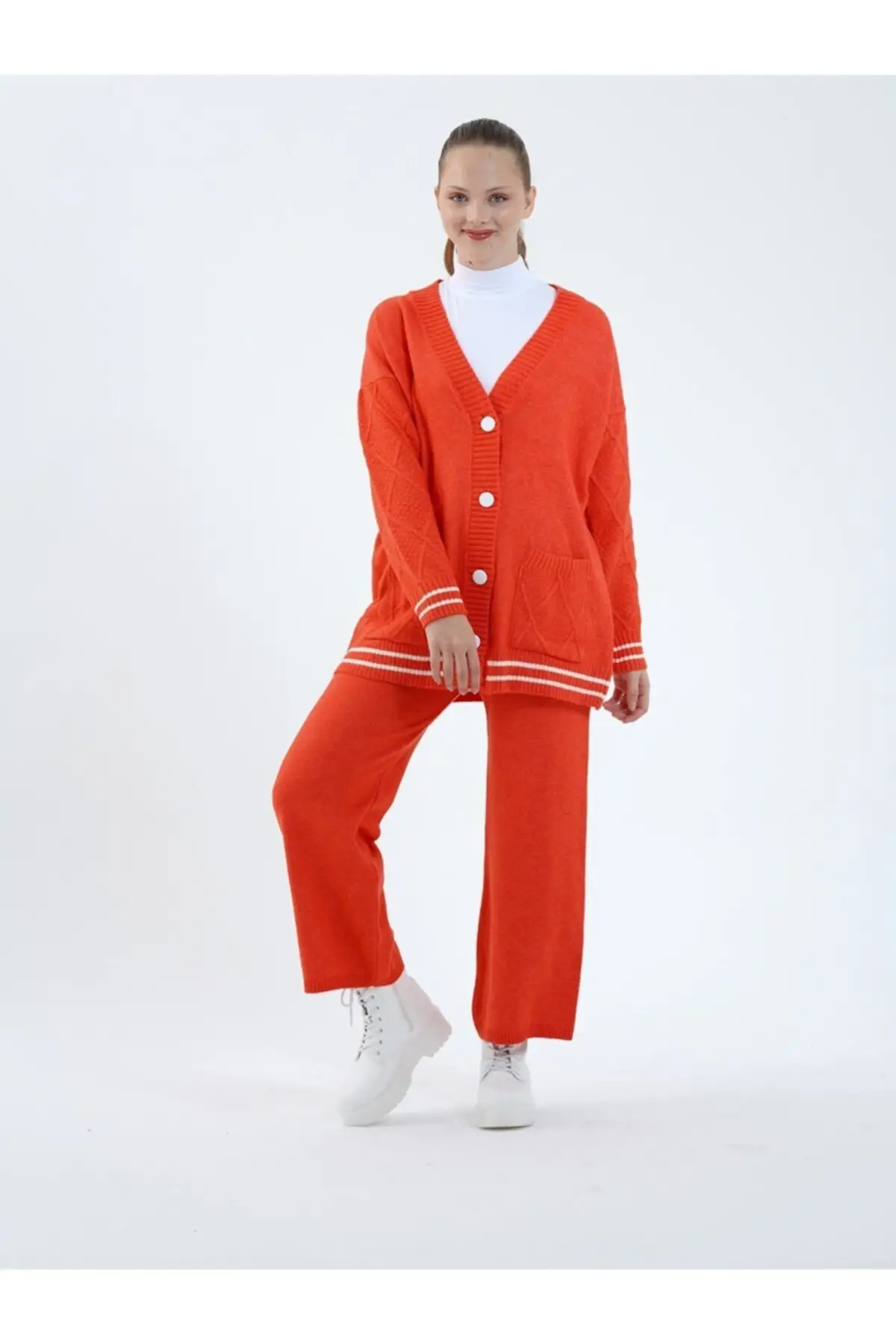 

Women's Cardigan Orange V-Neck Buttoned sportswear Casual Knitted Quality Fashion Cardigan Sweaters Loose Sweater Jumper