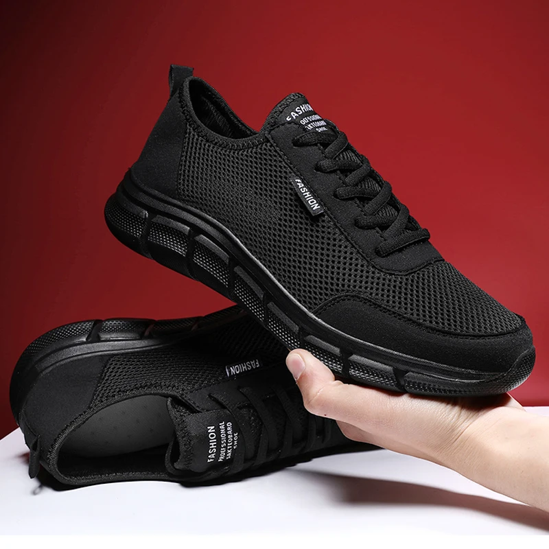 Men Casual Shoes Breathable Outdoor Mesh Light Sneakers Male Fashion Casual Shoes 2021 New Comfortable Casual Footwear Men Shoes