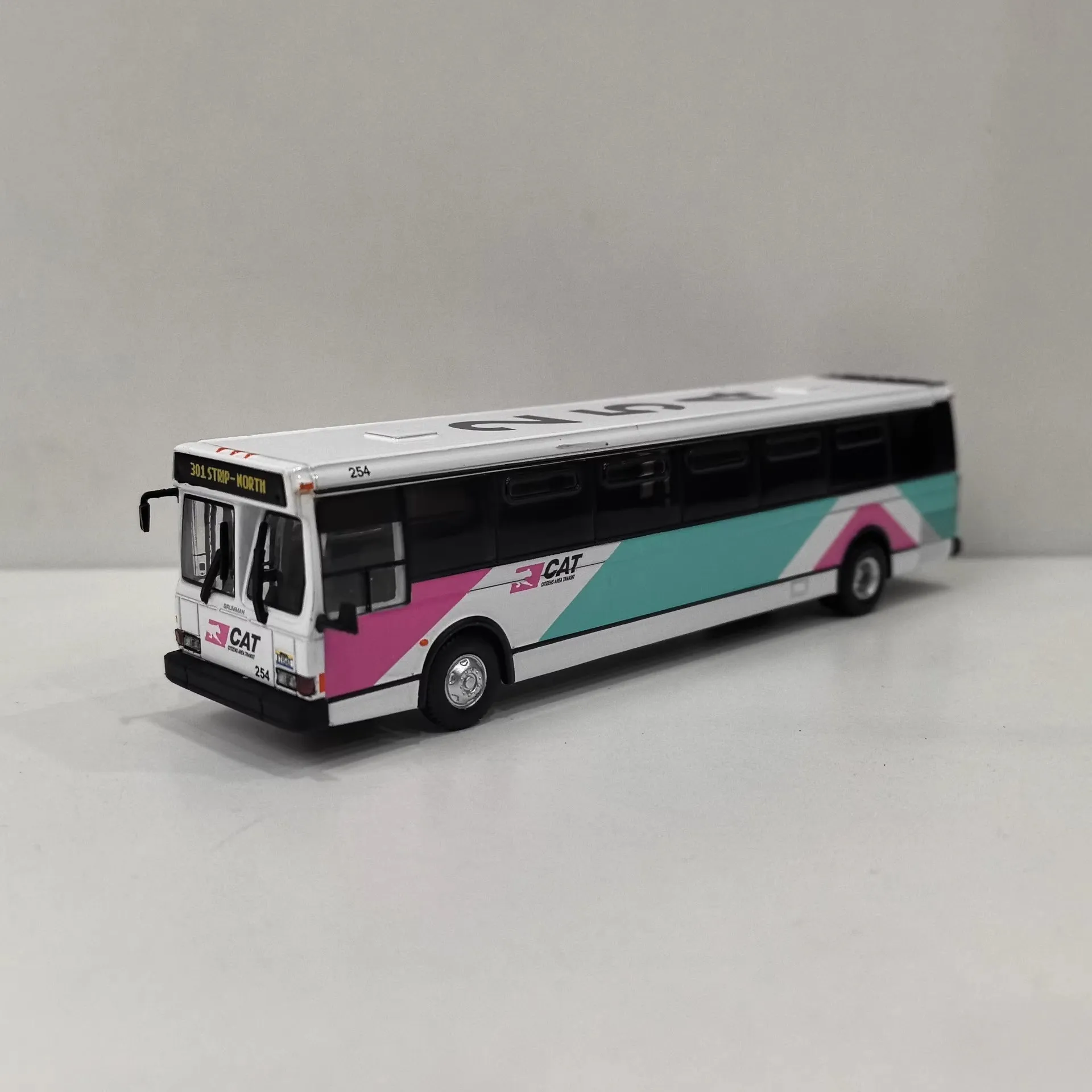 Фото Литая под давлением ИК-магазин масштаба 1/87, модель автобуса из сплава HO GRUMMAN 870 TRANSIT BUS 1980 CAT №1