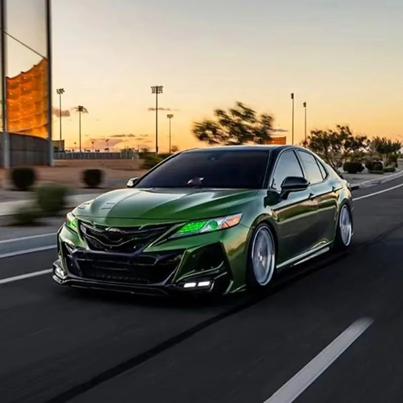 Фото Заводской обвес для Toyota Camry 2018-2021: Модифицированные передний и задний бамперы KHAN №4