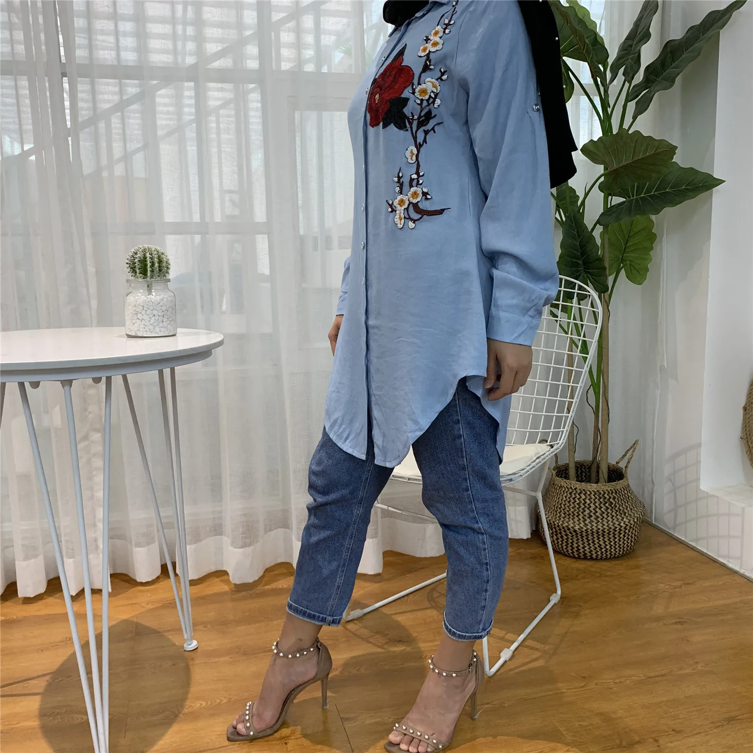 Muslim Dress Fashion Middle East Duabi Abaya Turkey Robe Women Lapel Long Sleeve Embroidery Slim Denim Tops