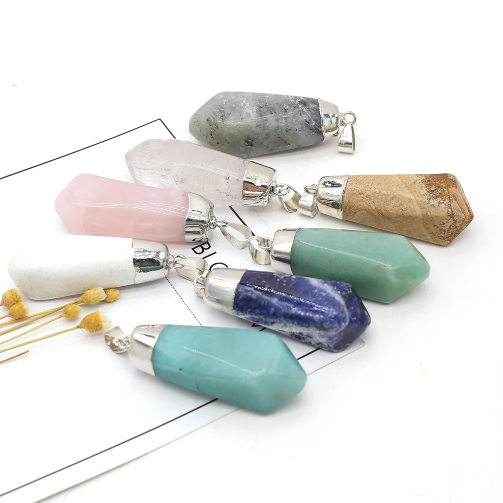 

Подвеска из натуральных полудрагоценных камней, ювелирное изделие неправильной геометрической формы с кристаллами, неровный минерал, для ...