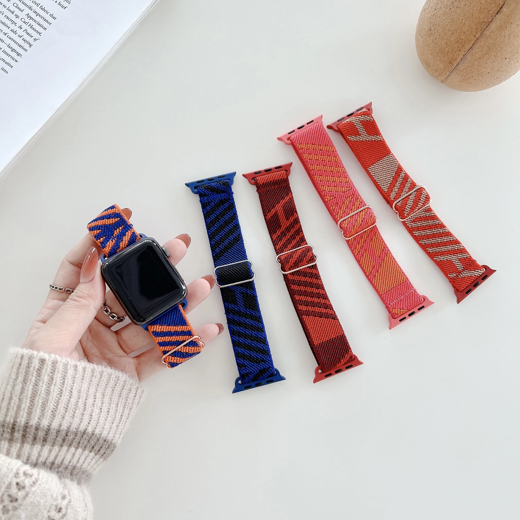 

Scrunchie Strap for Apple Watch Band 44mm 42mm 40mm 38mm Adjustable Nylon Eight Buttons Solo Loop Bracelet Series Et Accessories