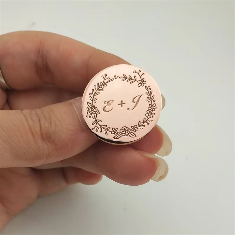 Рисунок 4 - Бесплатная брошь с именем на заказ