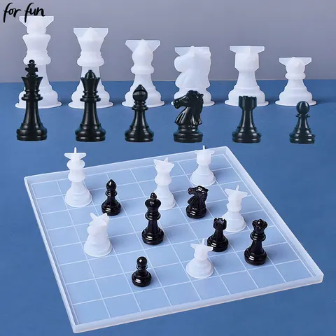 Синяя шахматная доска, лист 2 — скачать и распечатать