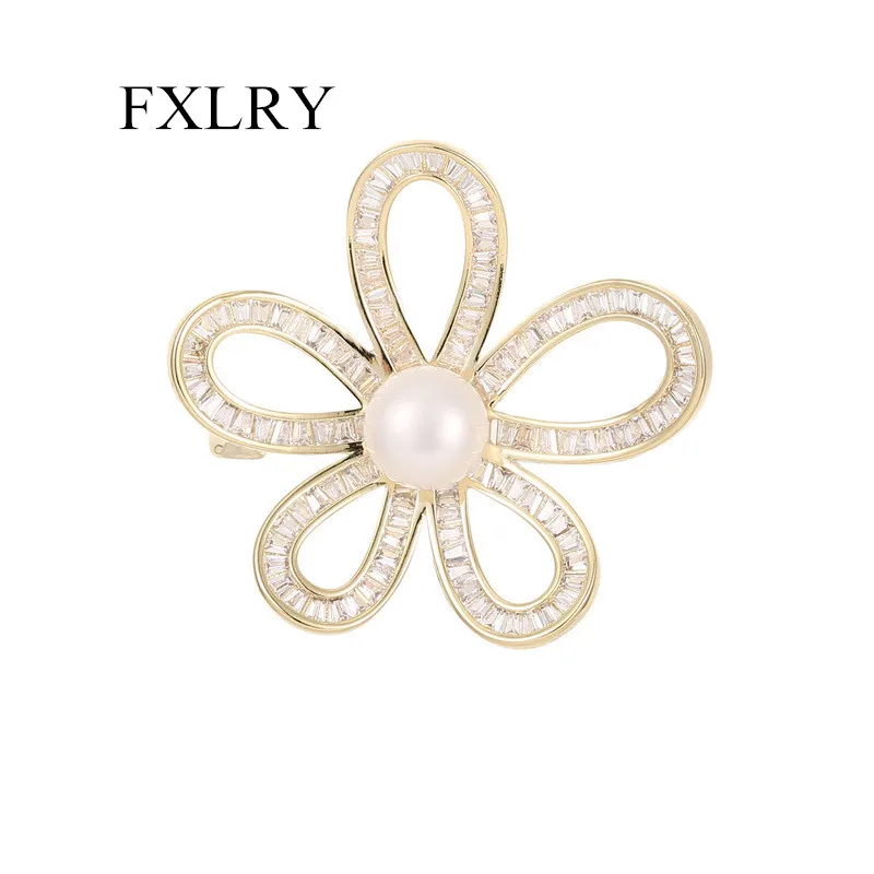 FXLRY высокое качество пресноводный жемчуг квадратный Циркон инкрустированный полый пятилепестковый цветок брошь для женщин Свадебные ювелирные изделия