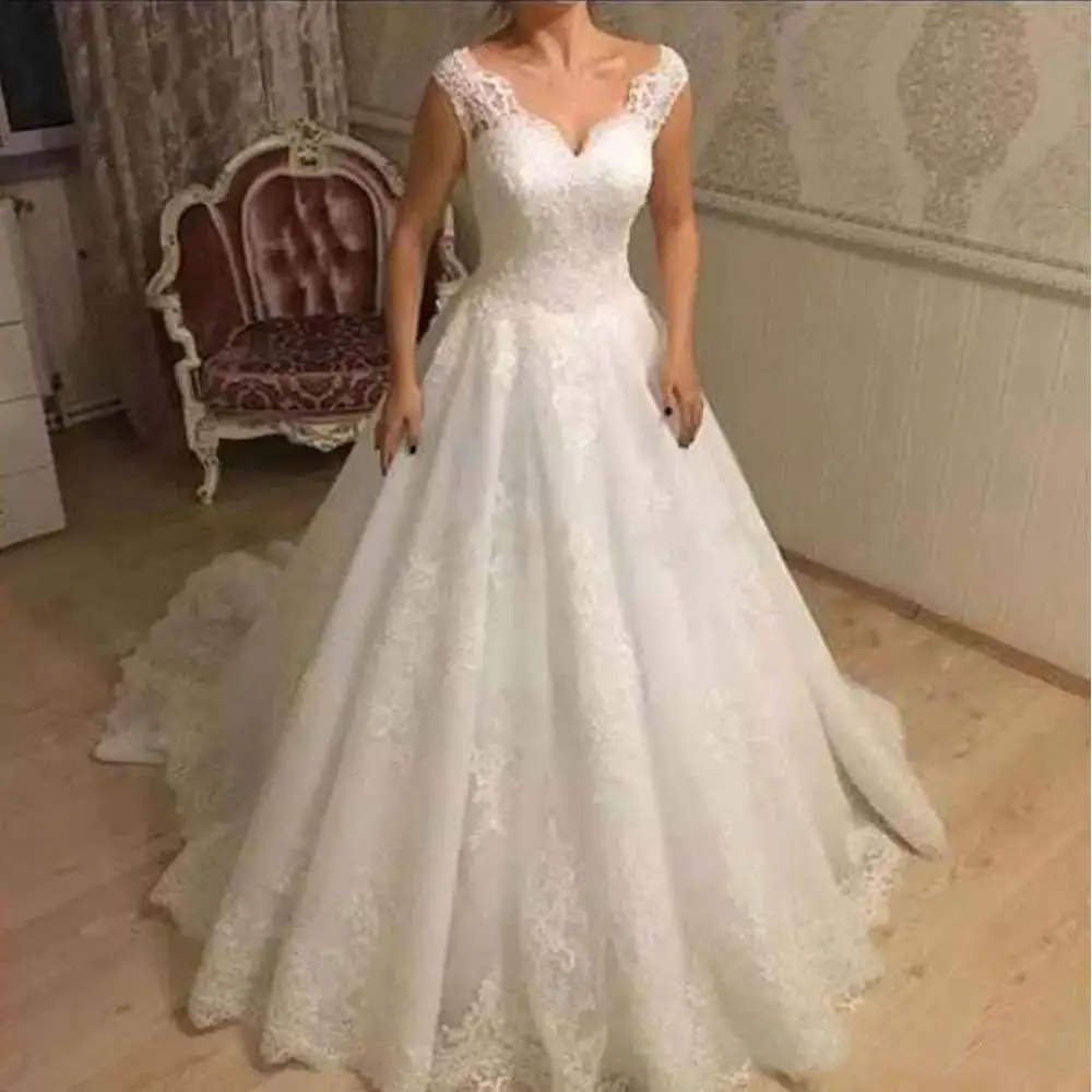 

Beautiful Cap Sleeves Lace Applique Wedding Dress Robe De Mariage Princess Ballgown Formal Sweetheart Court Train Bridal Gowns
