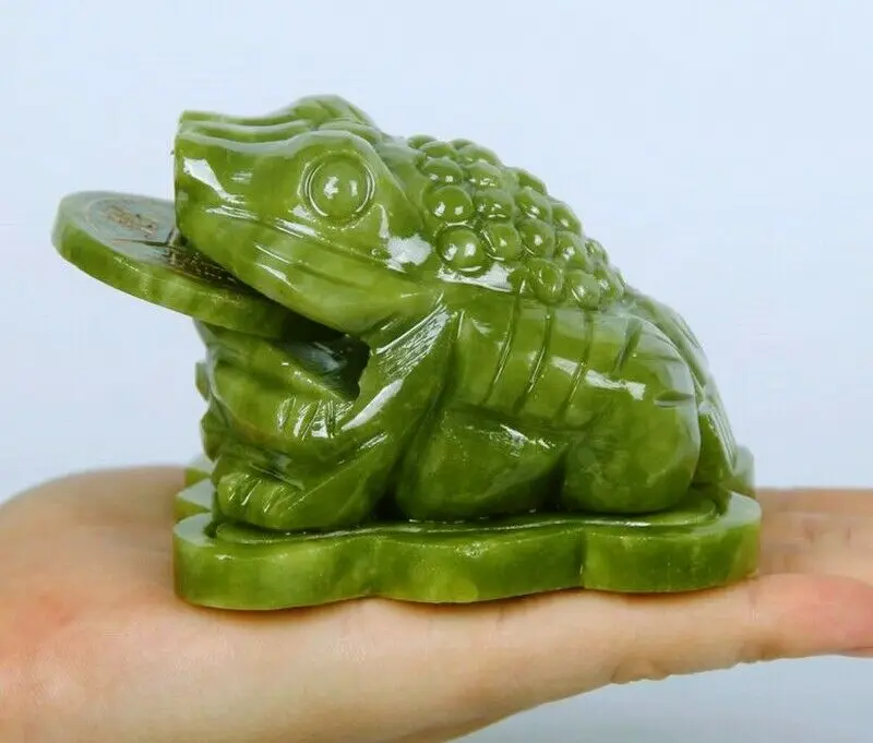 

Feng Shui 3 Legged Toad Coins Jade Carved Statue Money Frog Wealth Ingots