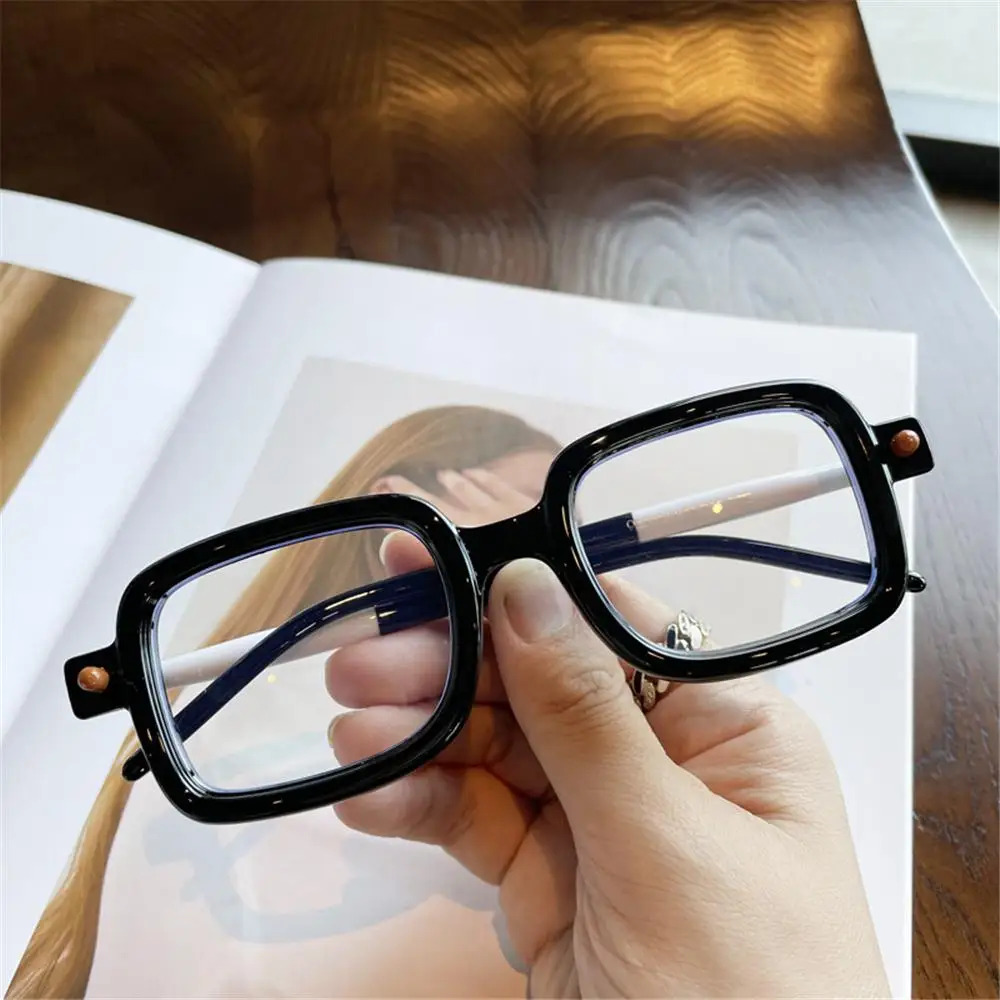 

Fashion Square Vintage Eyeglasses Sun Glasses Punk Sunglasses for Women Men's Shades
