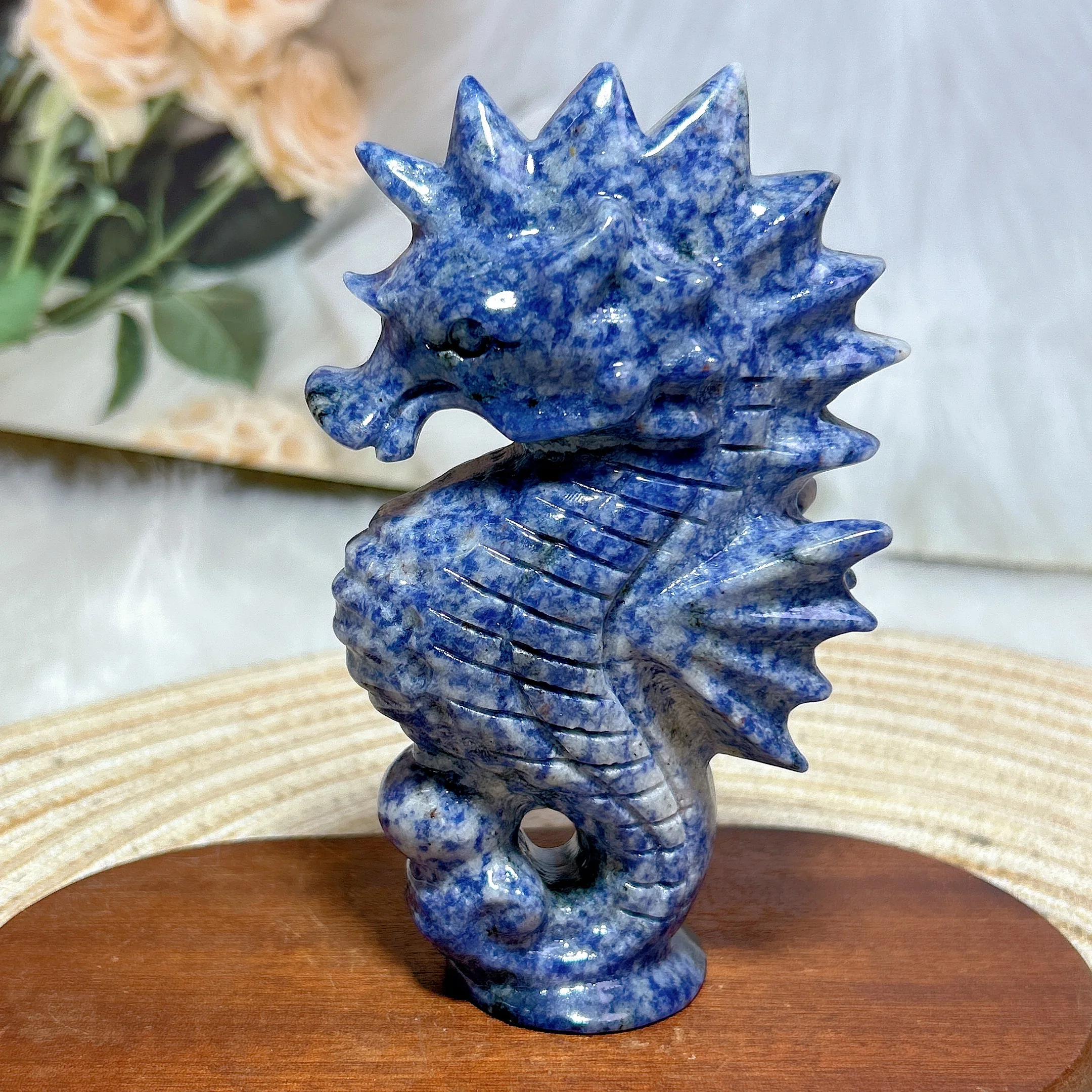 Высокое качество исцеляющие натуральные кристаллы содалит морская ручная