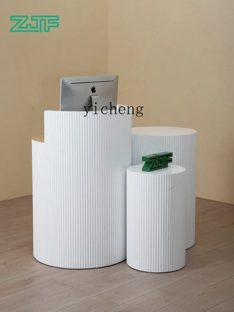 TQH salon kosmetyczny kasowy lada strona witryna zintegrowana w sklepie gwiazd internetowych mała recepcja