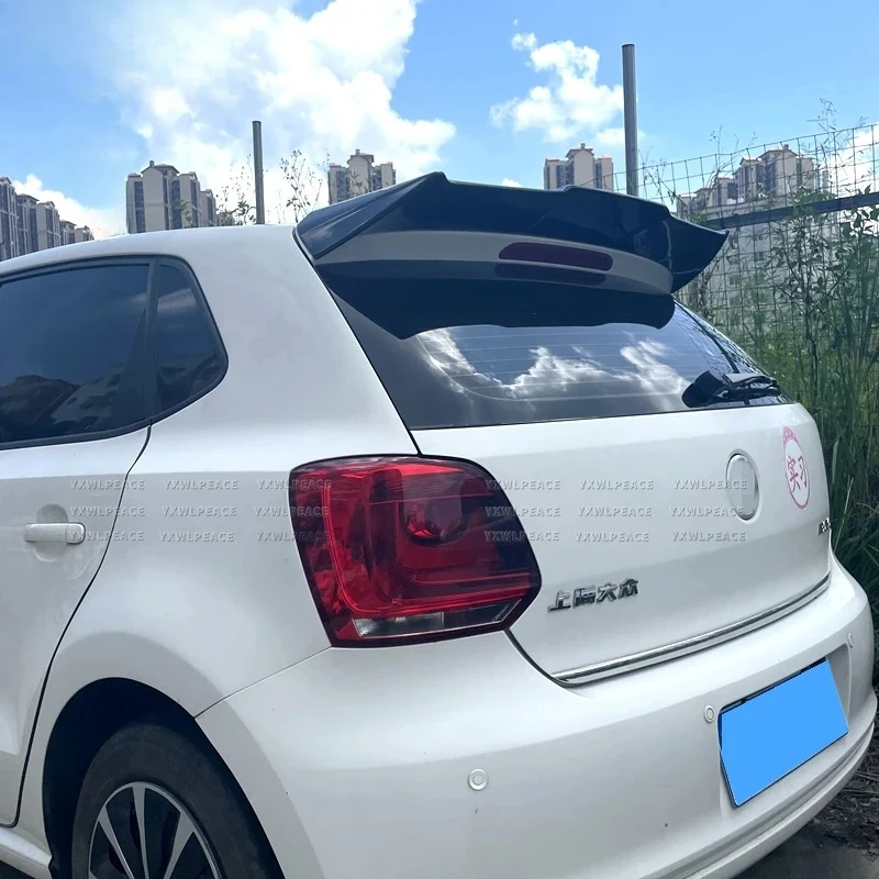 Фото Для Volkswagen VW Polo 6R 2012 - 2018, спойлер на крышу, ABS-пластик, грунтованный цвет, в стиле Бэтмена, задние крылья на багажник. №3