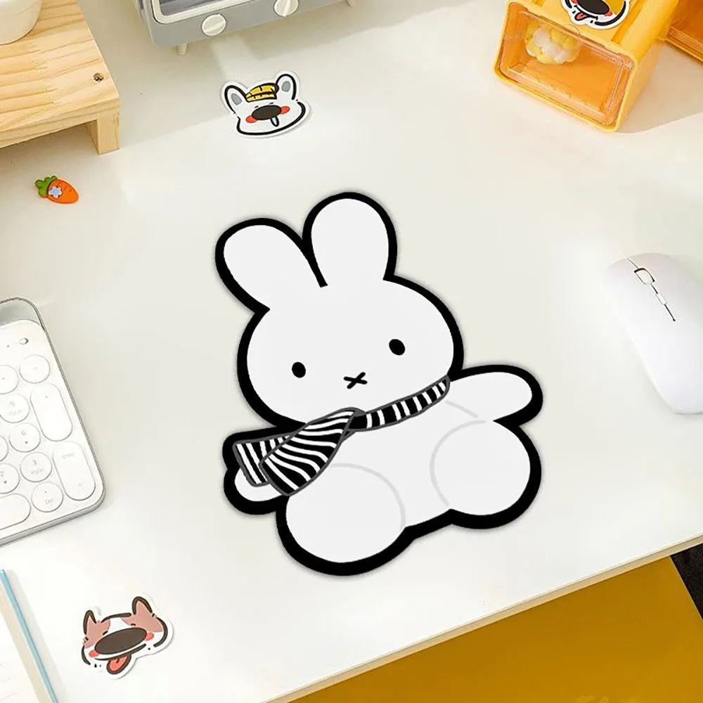Фото Kawaii Miffy милый коврик для мыши с мультяшным кроликом и принтом, офисный стол, портативная компьютерная клавиатура, нескользящий настольный коврик, подарок для девочки №3