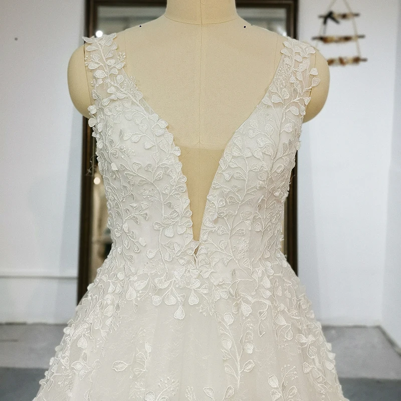 Женское свадебное платье с V-образным вырезом без рукавов