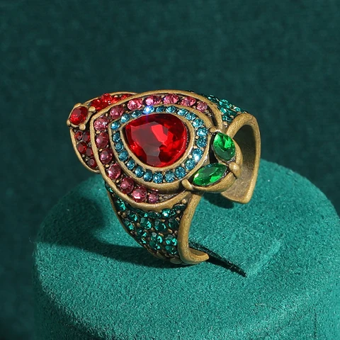 LOVE GREEN LIVE GREEN Винтажные кольца из меди с камнями и кристаллами