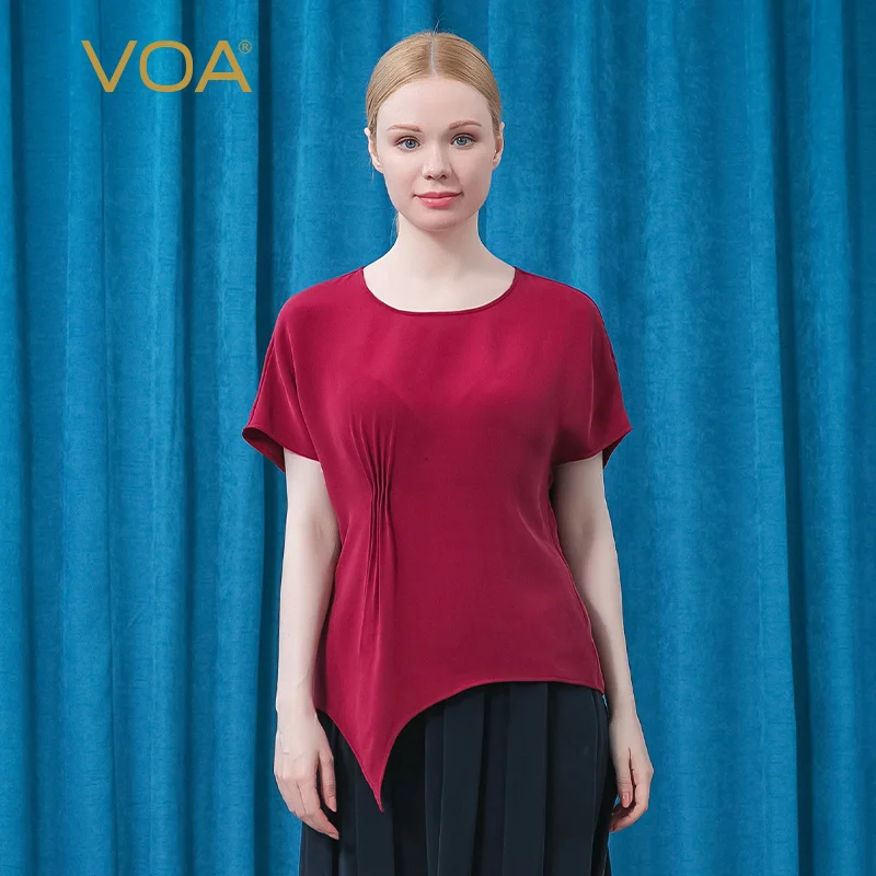 

VOA 30m/m Silk Round Neck Short Sleeve Agate Red Fold Asymmetric Loose Home Shopping T Shirt Summer BE606 Woman Tshirts