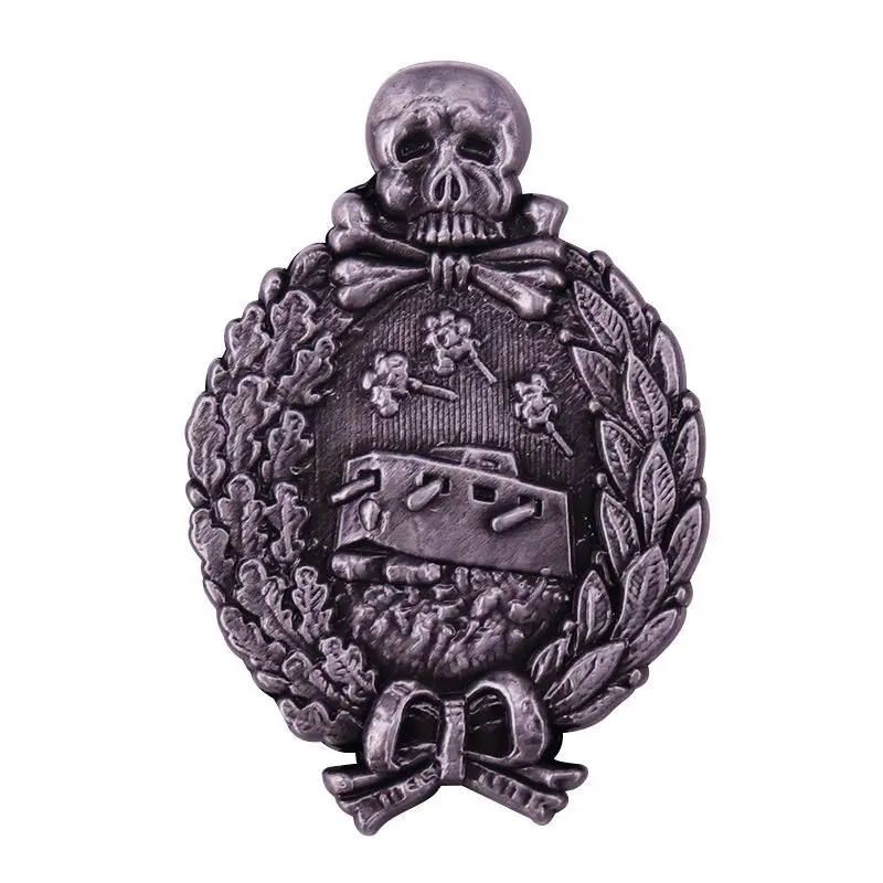 

Винтажный серебряный танковый значок