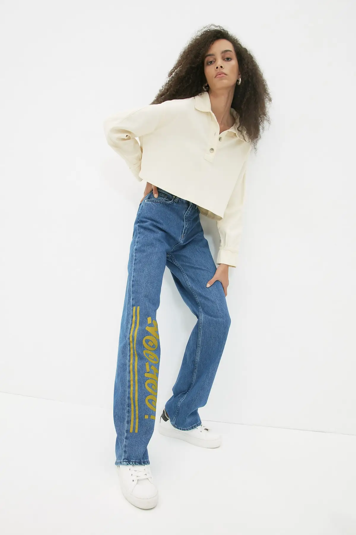 Trendyol Printed High Waist 90's Wide Leg Jeans TWOAW22JE1374