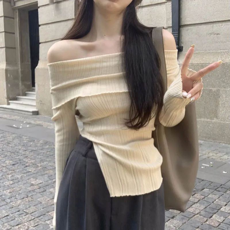 Женский пуловер с разрезом Осенний Асимметричный топ открытыми плечами черный