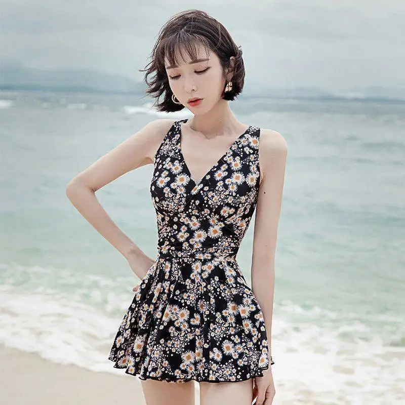 Женский слитный купальник-монокини с V-образным вырезом и эффектом пуш-ап |